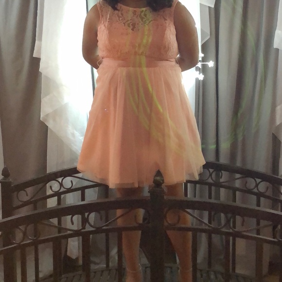 PINK DRESS - Picture 2 of 5